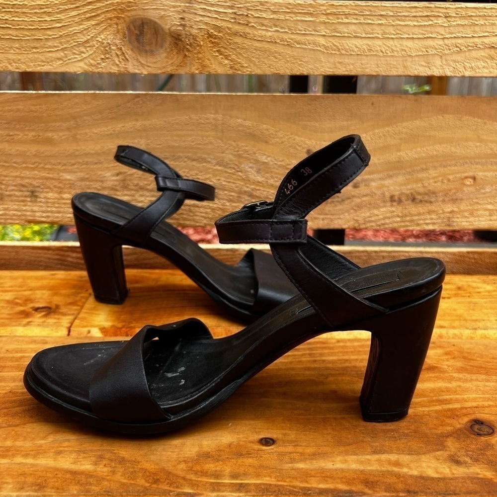 Neosens Heels Black Curved Block Heel Leather Strappy Sandal heeled Comfort shoe
